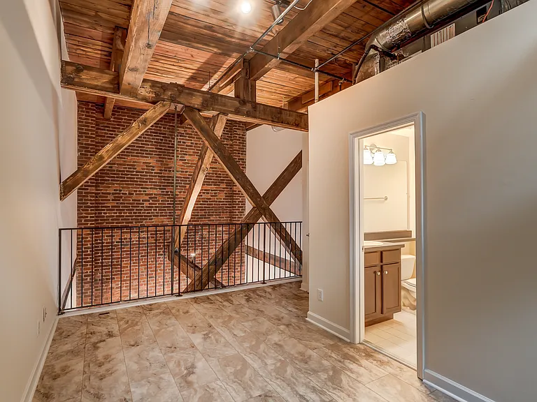 815 Porter St #407 — Photo 39