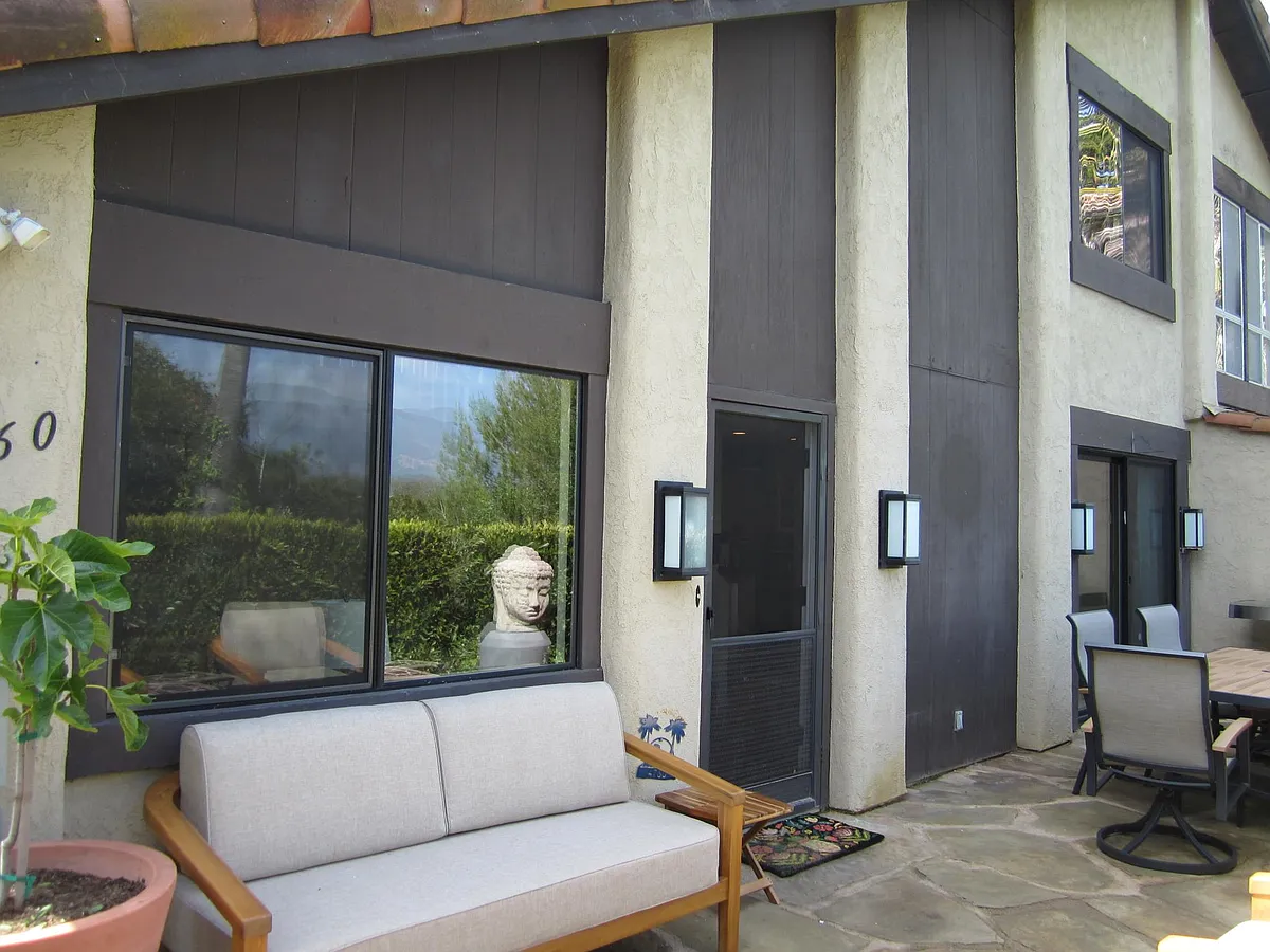 Building Photo - 4760 Camino Del Rey