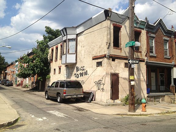 3rd image of 1827 W Cayuga St