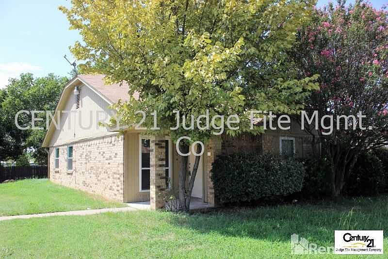 1st image of 2402 Monte Carlo Dr APT A