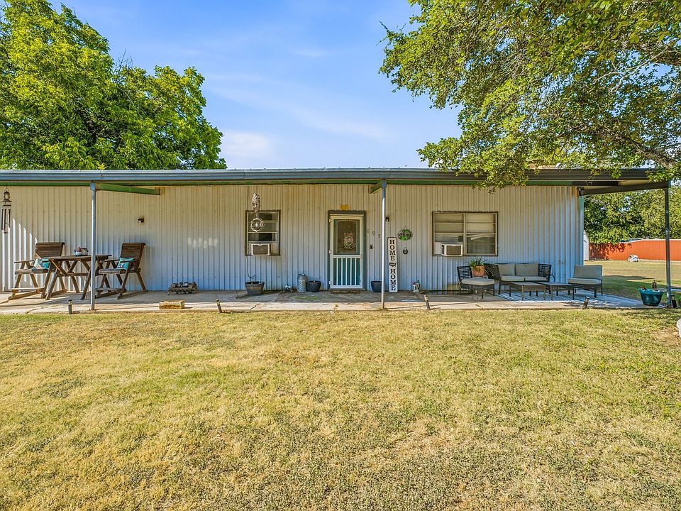 1st image of 609 E Labadie Ave