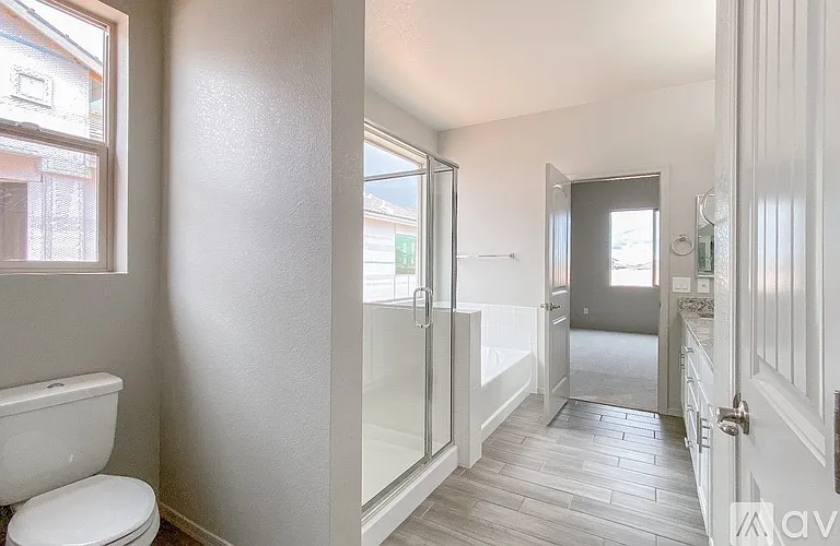 343 Berwick Pl — Photo 17