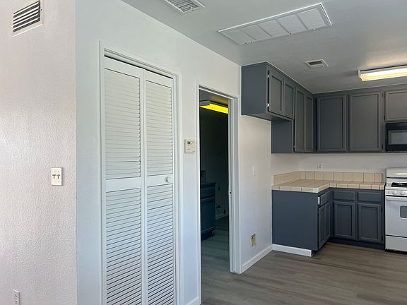 5th image of 9220 Lanneau Ct