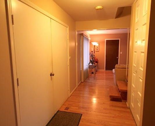 2nd image of 619 E Devon Ave