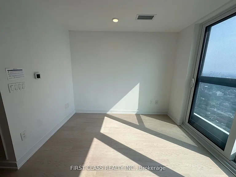 252 Church St #LPH07 — Photo 3