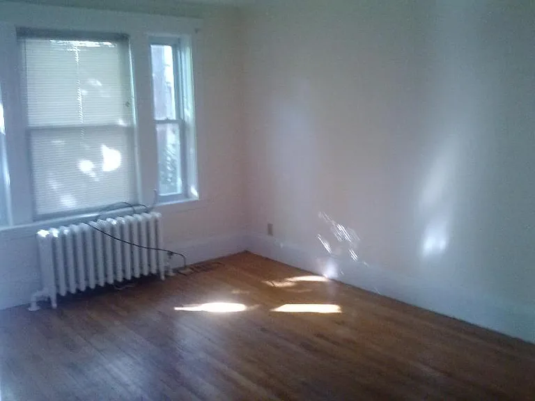 9 Fairfield St #1R — Photo 30