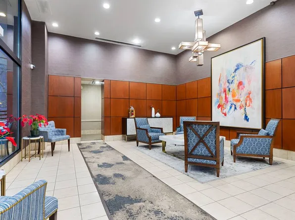 233 E Erie St, Chicago, IL