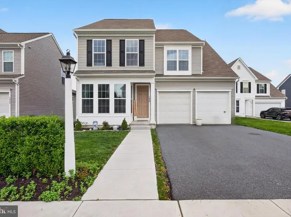 1829 Ethan Dr, Harrisburg, PA 17110