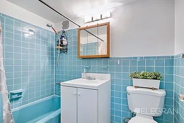 Rented by (Legacy) Elegran