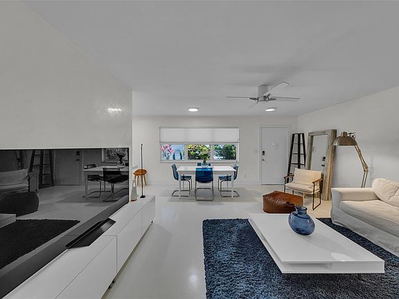 5th image of 238 Hibiscus Avenue #119