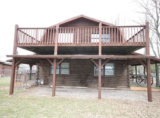 629 Cross St, Hope, IN 47246