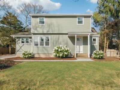 6 Nevada Avenue, Medford, NY, 11763