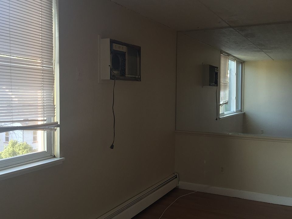 2nd image of 100 Resolute St #C208