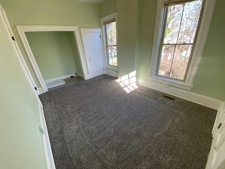 102 N Washington St — Photo 20