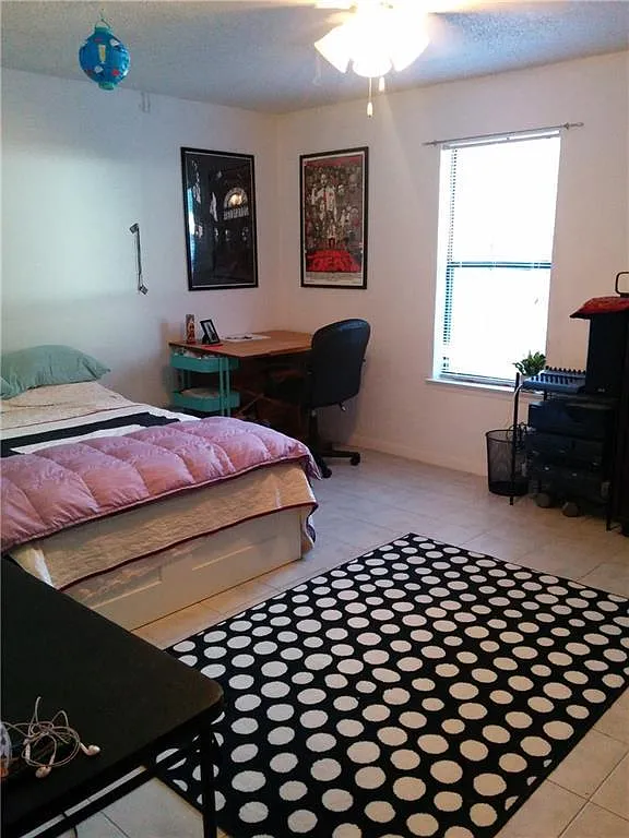 2 bed, 2.0 bath, 822 sqft, $1,100 — Photo 4