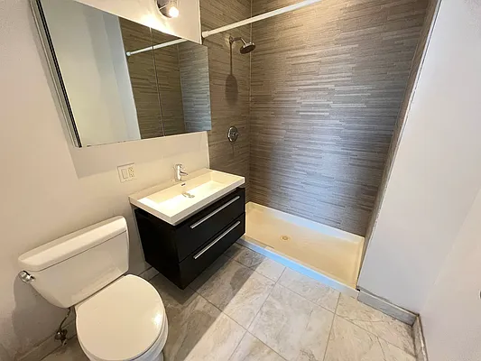 Rented by Tapiro Realty | media 22