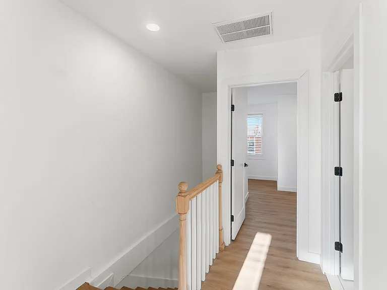 210 Weeden St #9 — Photo 10