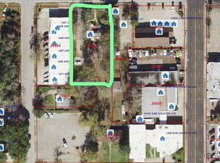 1221 14th St, Huntsville, TX 77340