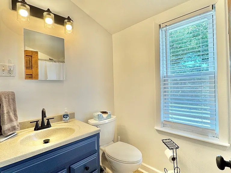 69 Morse Ave — Photo 18