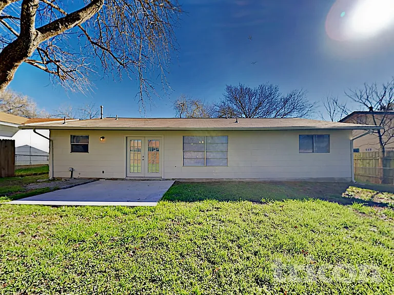 8415 Glen Echo — Photo 16