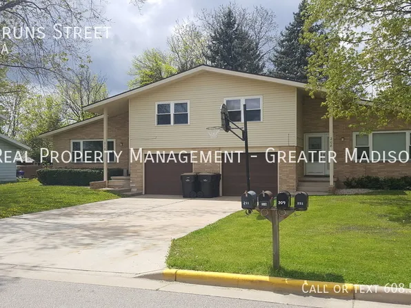 210 Bruns St, Deforest, WI 53532
