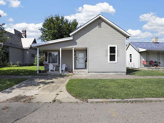 3rd image of 586 E Main St