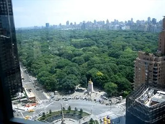 Sold by Douglas Elliman | media 8
