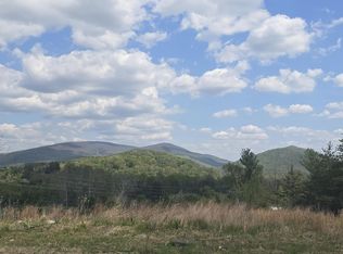 W Indian Valley Rd, Covington, VA 24426