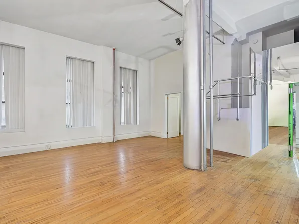 30 East 10th Street image 5 of 14