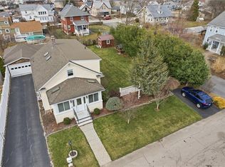 111 Beechcrest St, Warwick, RI 02888