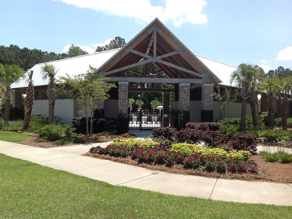 Community amentity center