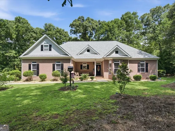 100 Laurelwood Dr, Jackson, GA 30233