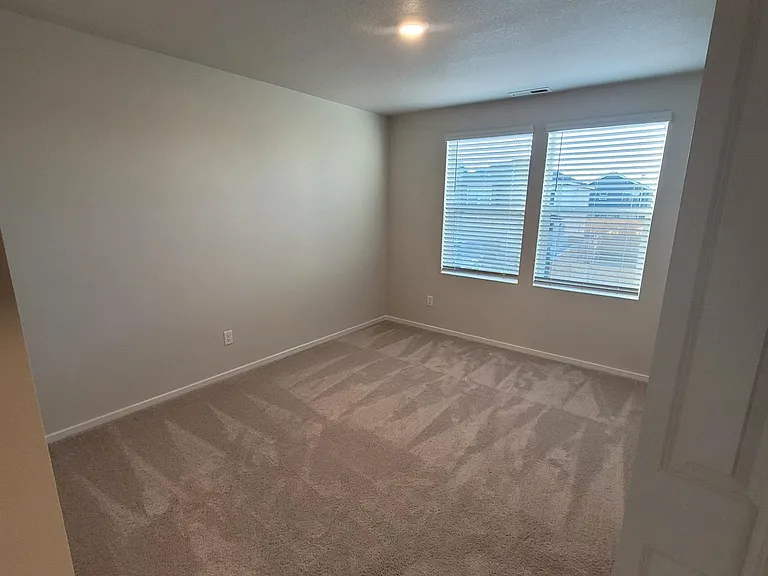 386 Lost Lake St NE — Photo 15