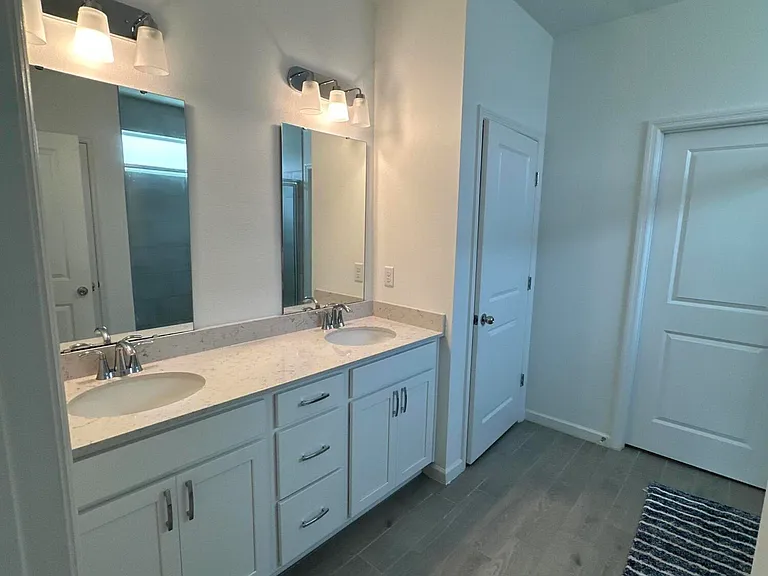 4002 Haydon Burns Pl — Photo 16