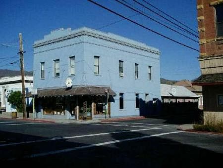 1st image of 400 W Miner St