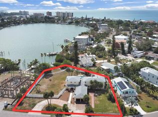 15825 Redington Dr, Redington Beach, FL 33708