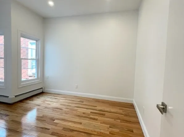 245 Newkirk Avenue image 6 of 20