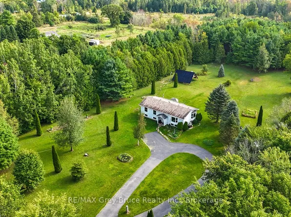 70183 Zion Church Rd, Georgian Bluffs, ON N0H 2T0