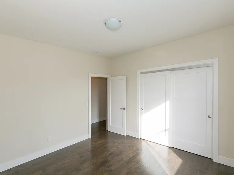 28-34 Highland Ave #30 — Photo 7