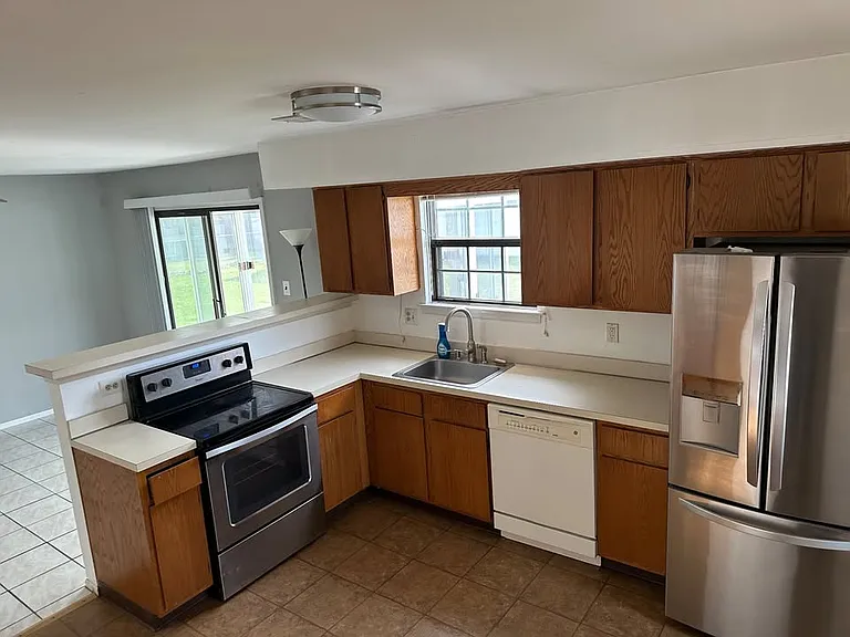 10 Chestnut Dr — Photo 7