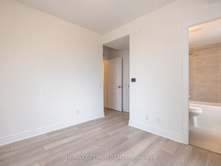 36 Elm Dr W #2102 — Photo 16