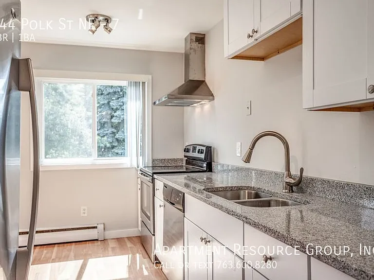744 Polk St NE #7 — Photo 7