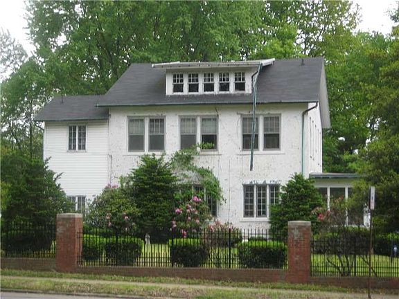4th image of 1000 Highland Ave