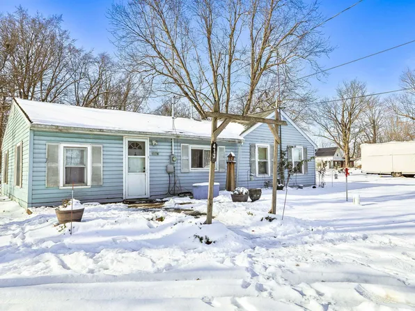 413 S Buffalo St, Burket, IN 46508