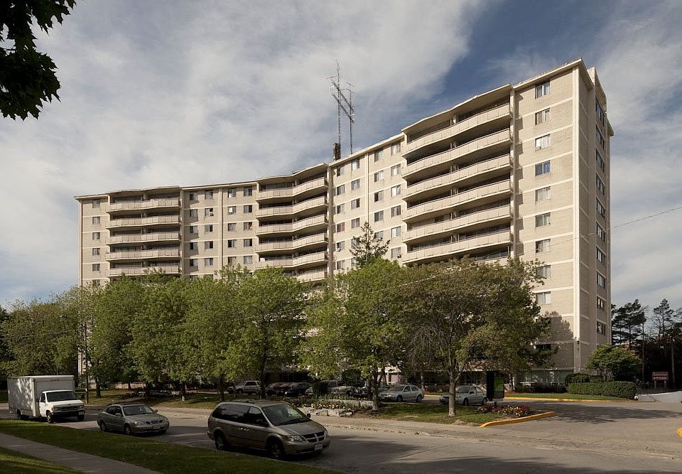 Building Photo 4