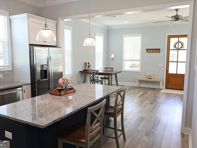 110 Hamlet Cir — Photo 4