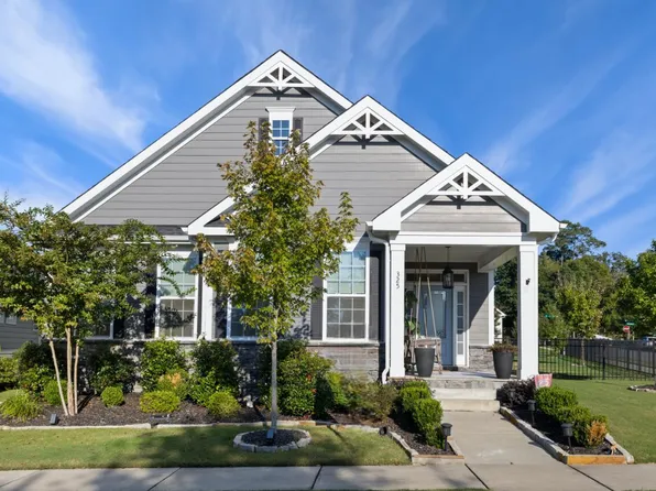 325 Midnight Moon Dr, Wendell, NC 27591