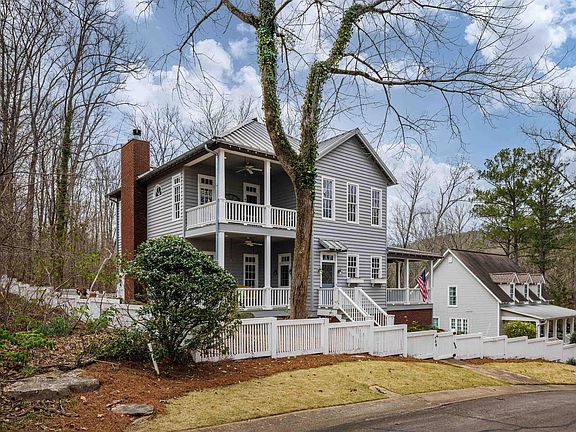 3rd image of 100 Randolph Rd