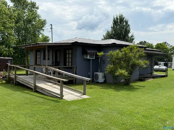 4094 County Road 66, Section, AL 35771