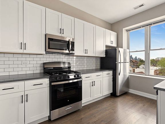 5th image of 1946 S Racine Ave APT 2F